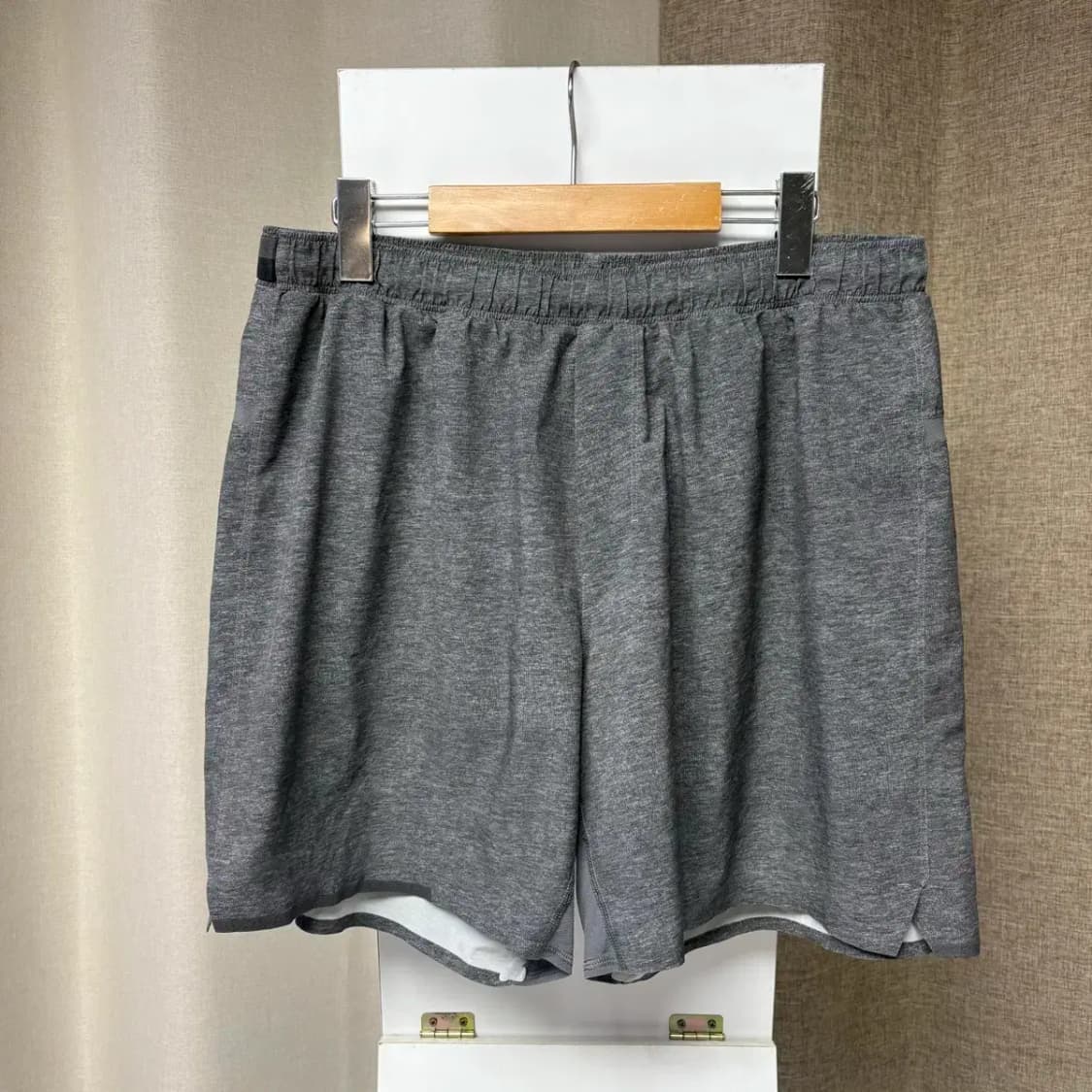 룰루레몬 트레이닝 반바지 XL 상품이미지3