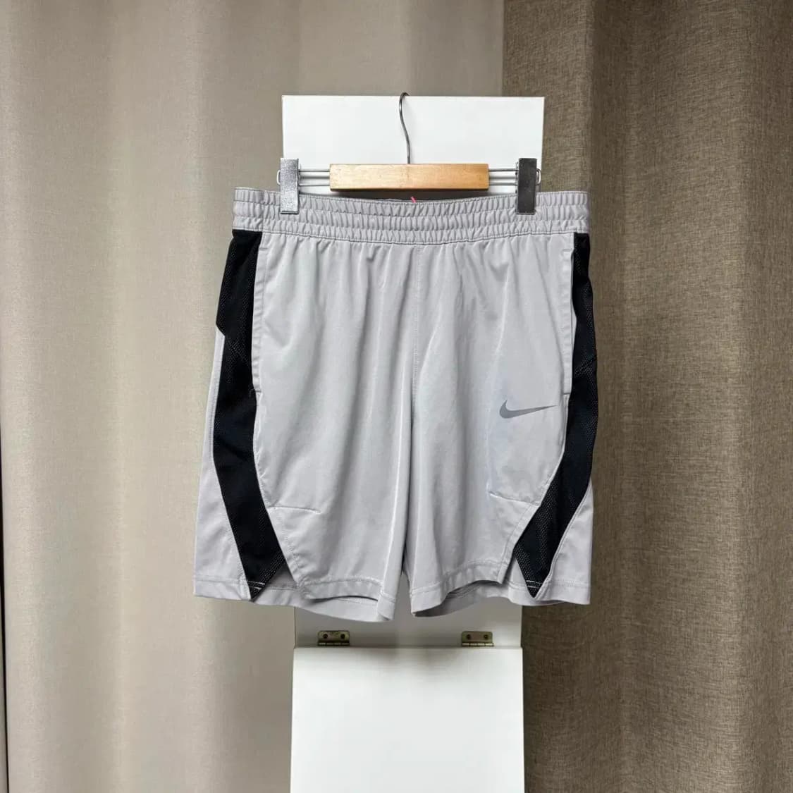 나이키 트레이닝 반바지 L 상품이미지1