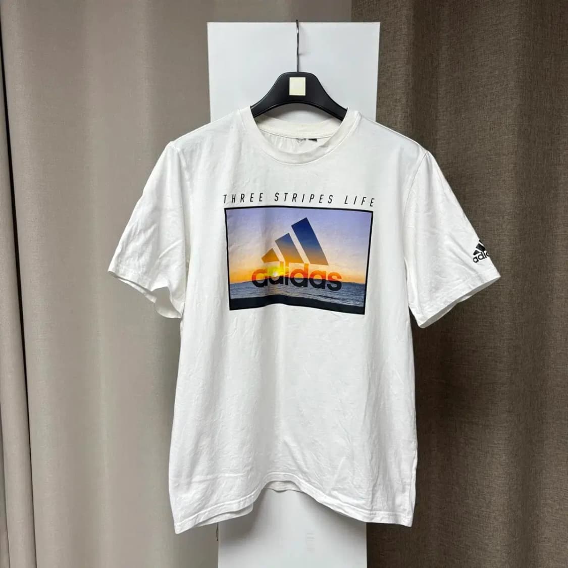 아디다스 라운드 반팔 XL 상품이미지1