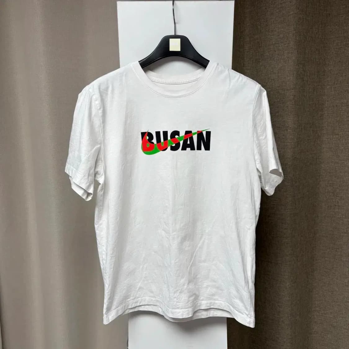 나이키 부산 라운드 반팔 105 상품이미지1