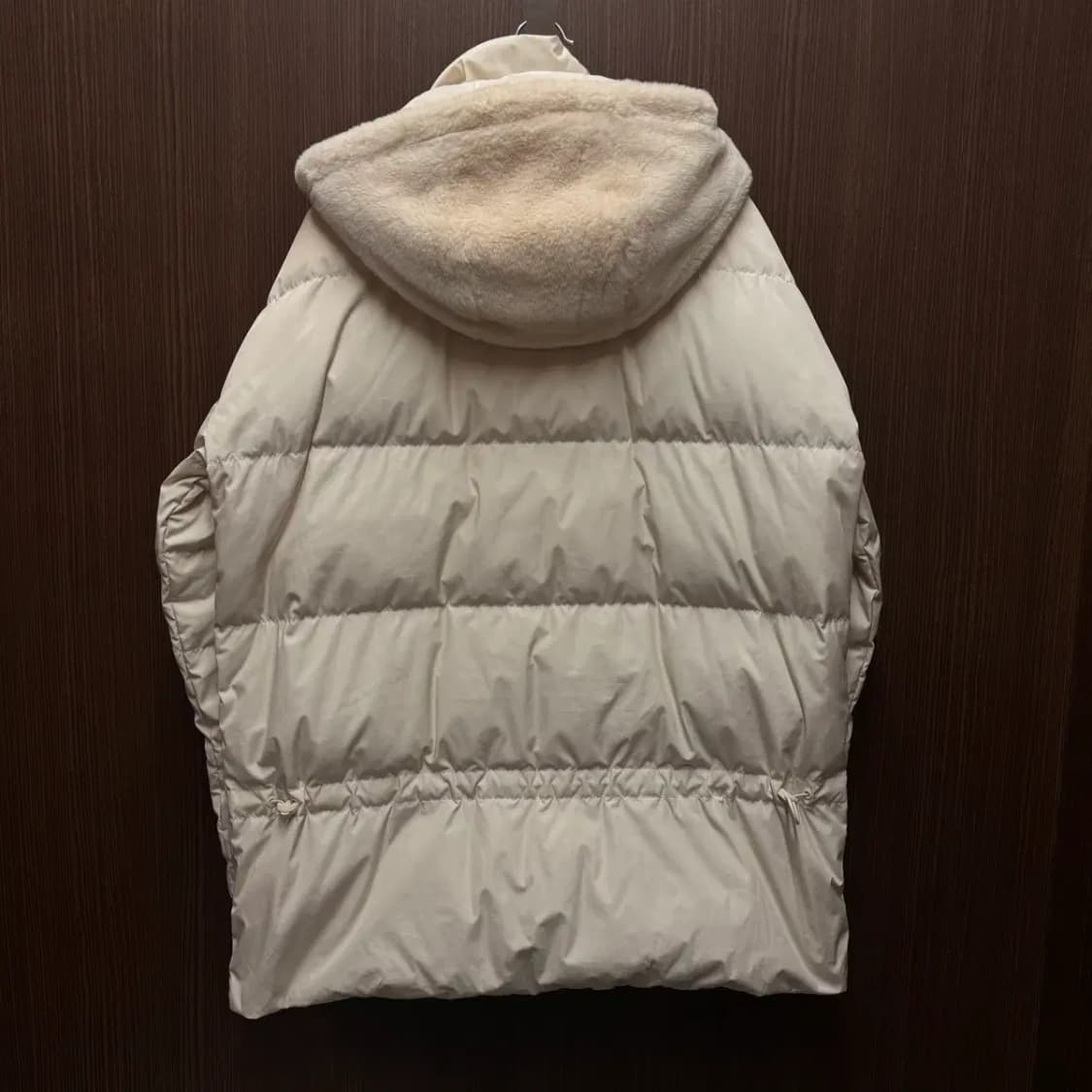 아디다스 쉐이프 다운 패딩 S 상품이미지4