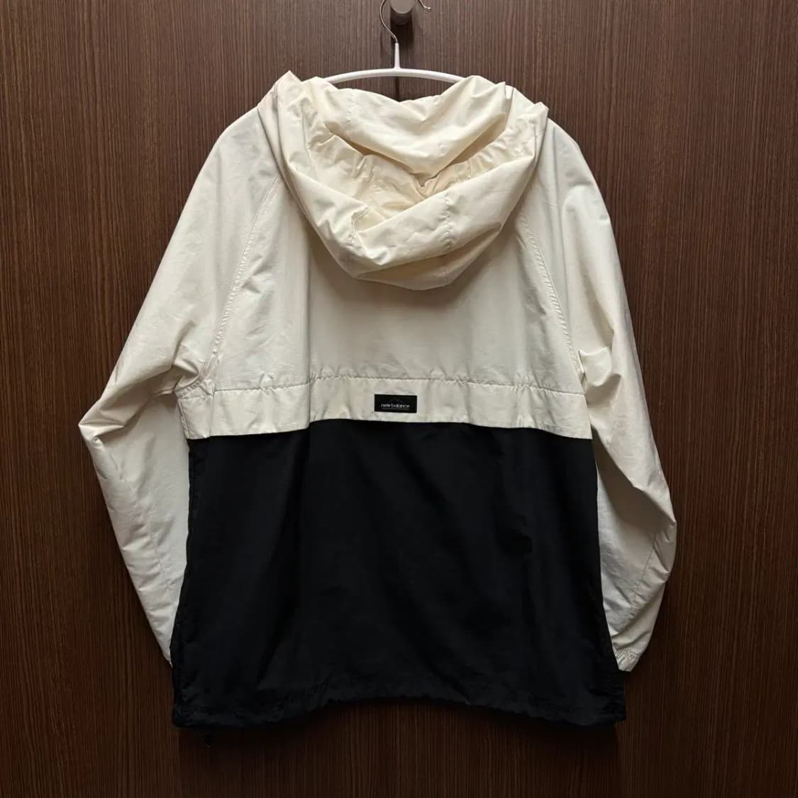 뉴발란스 우븐 아노락 후드 M 상품이미지3