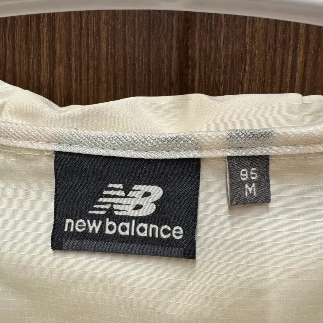 뉴발란스 우븐 아노락 후드 M 상품이미지4