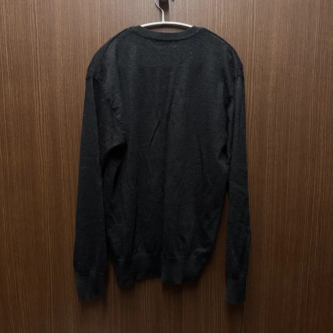 입생로랑 V넥 니트 100 상품이미지5