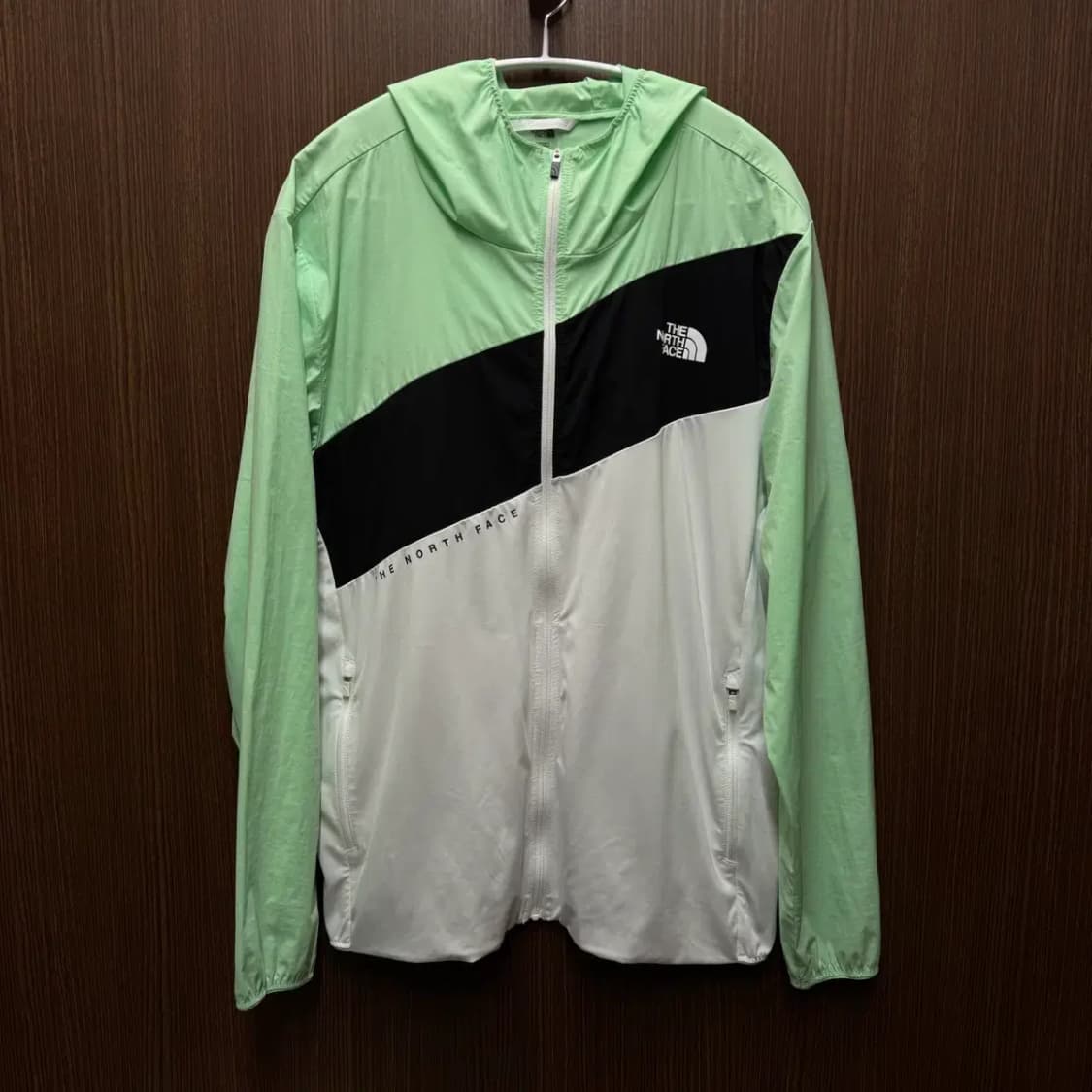 노스페이스 경량 트레이닝 집업 XL 상품이미지1