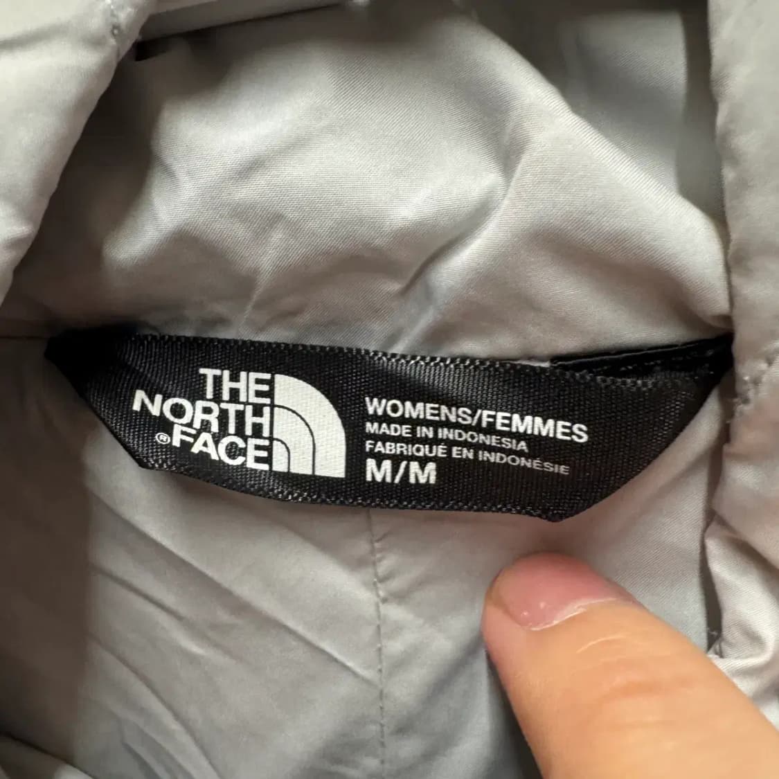노스페이스 패딩 조끼 여성M 상품이미지3