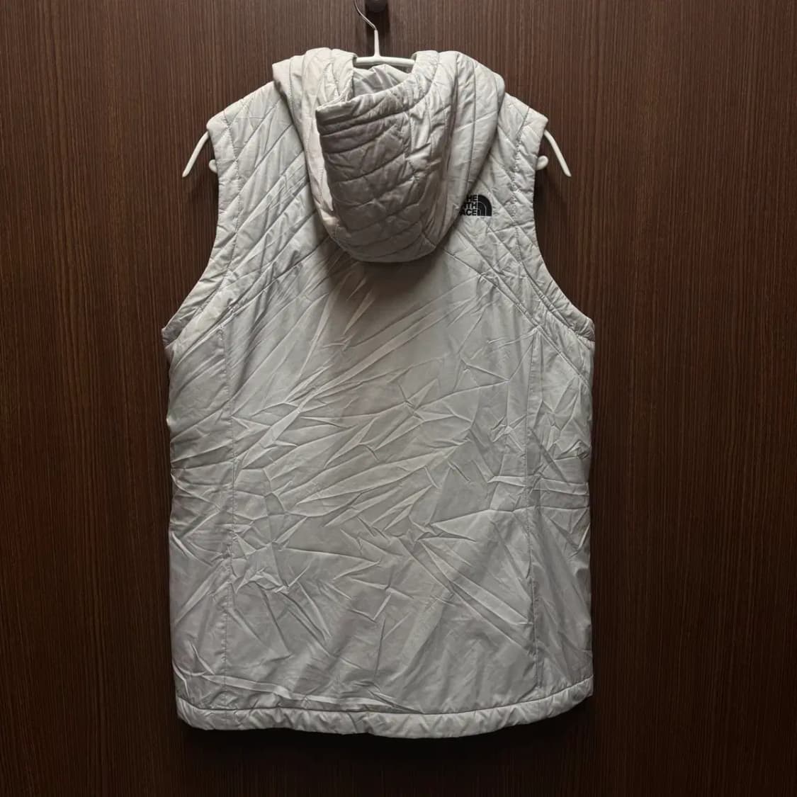 노스페이스 패딩 조끼 여성M 상품이미지4