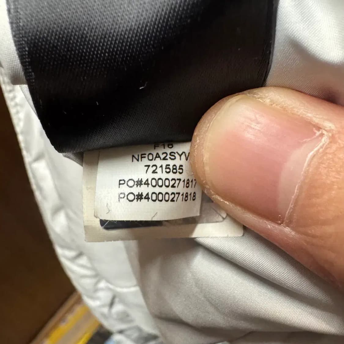 노스페이스 패딩 조끼 여성M 상품이미지5