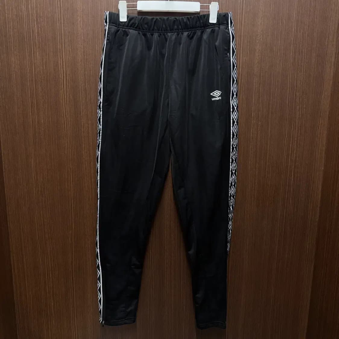 엄브로 트레이닝 팬츠 XXL 상품이미지1