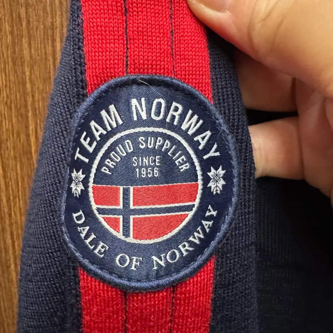 데일오브노르웨이 반집업 니트 L 상품이미지5