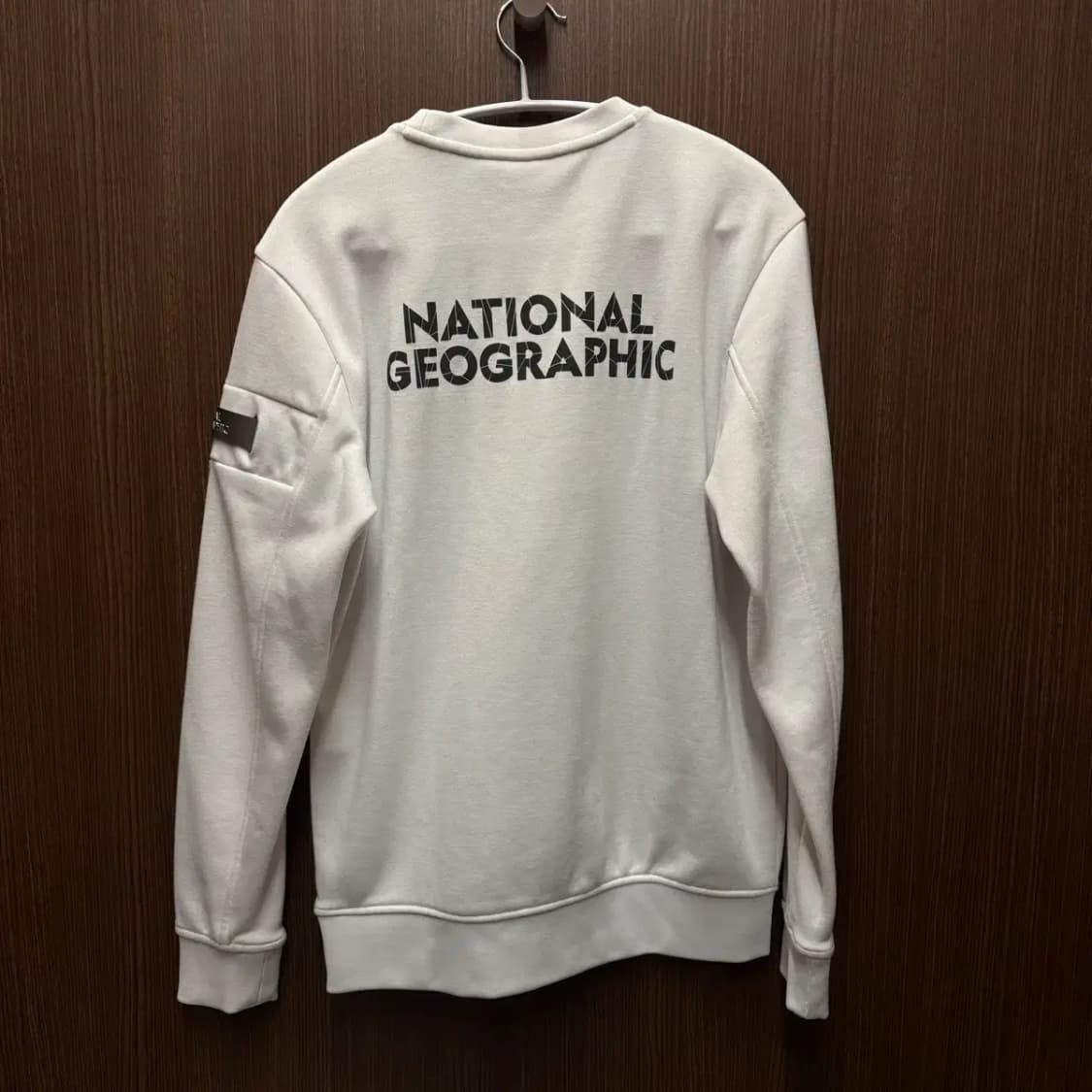 내셔널지오그래픽 맨투맨 M 상품이미지1