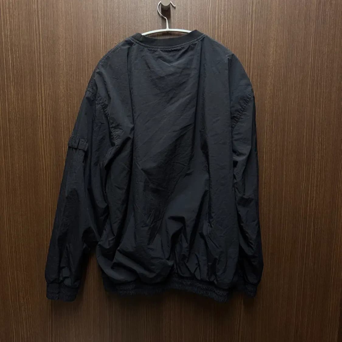 아웃도어 우븐 웜업 맨투맨 L 상품이미지4