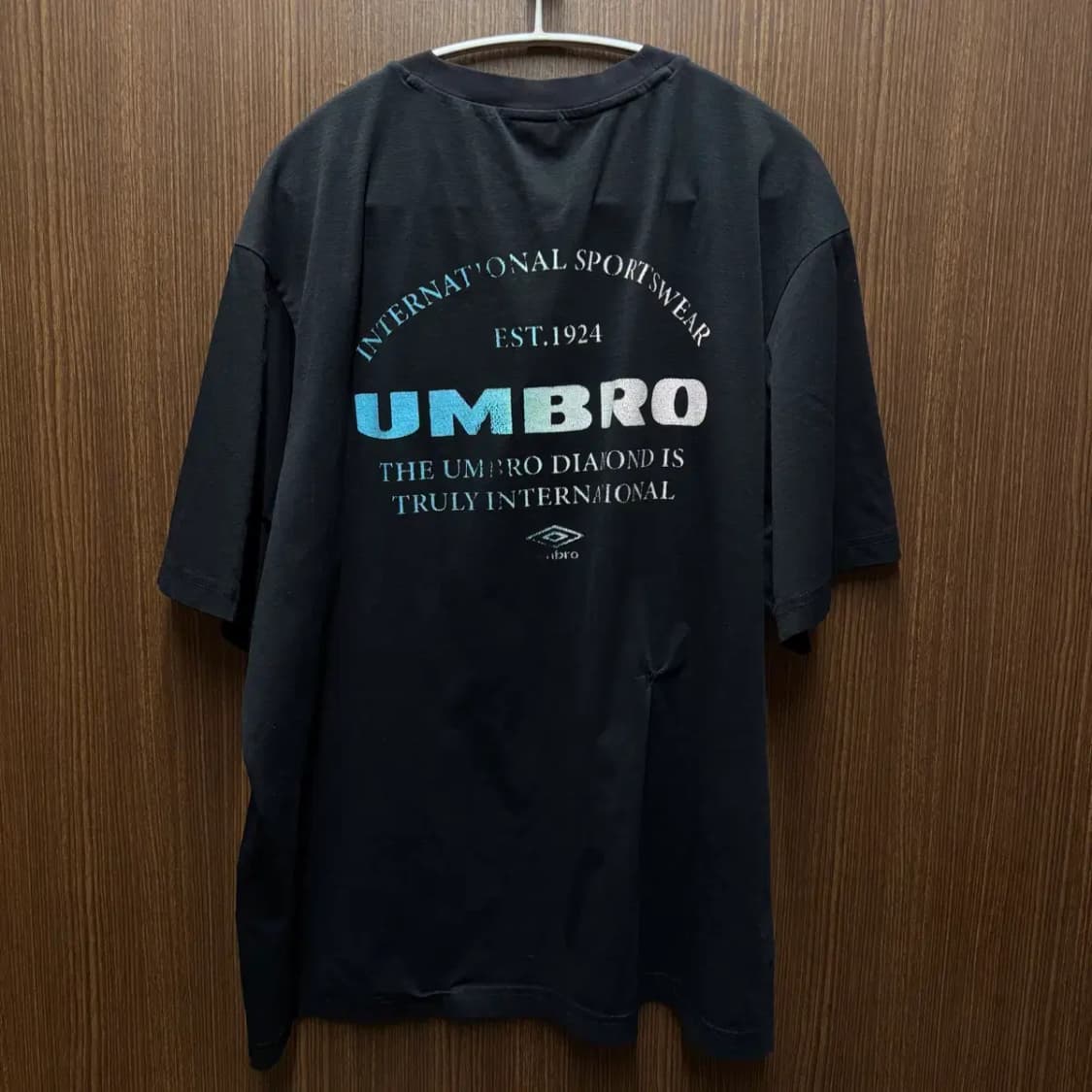 엄브로 라운드 반팔 105 상품이미지4