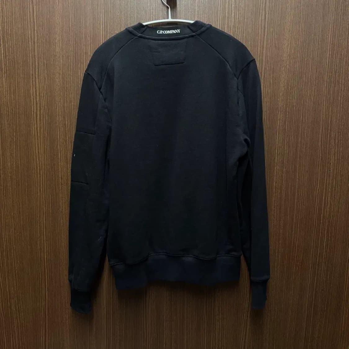 CP컴퍼니 렌즈 와펜 맨투맨 M 상품이미지4