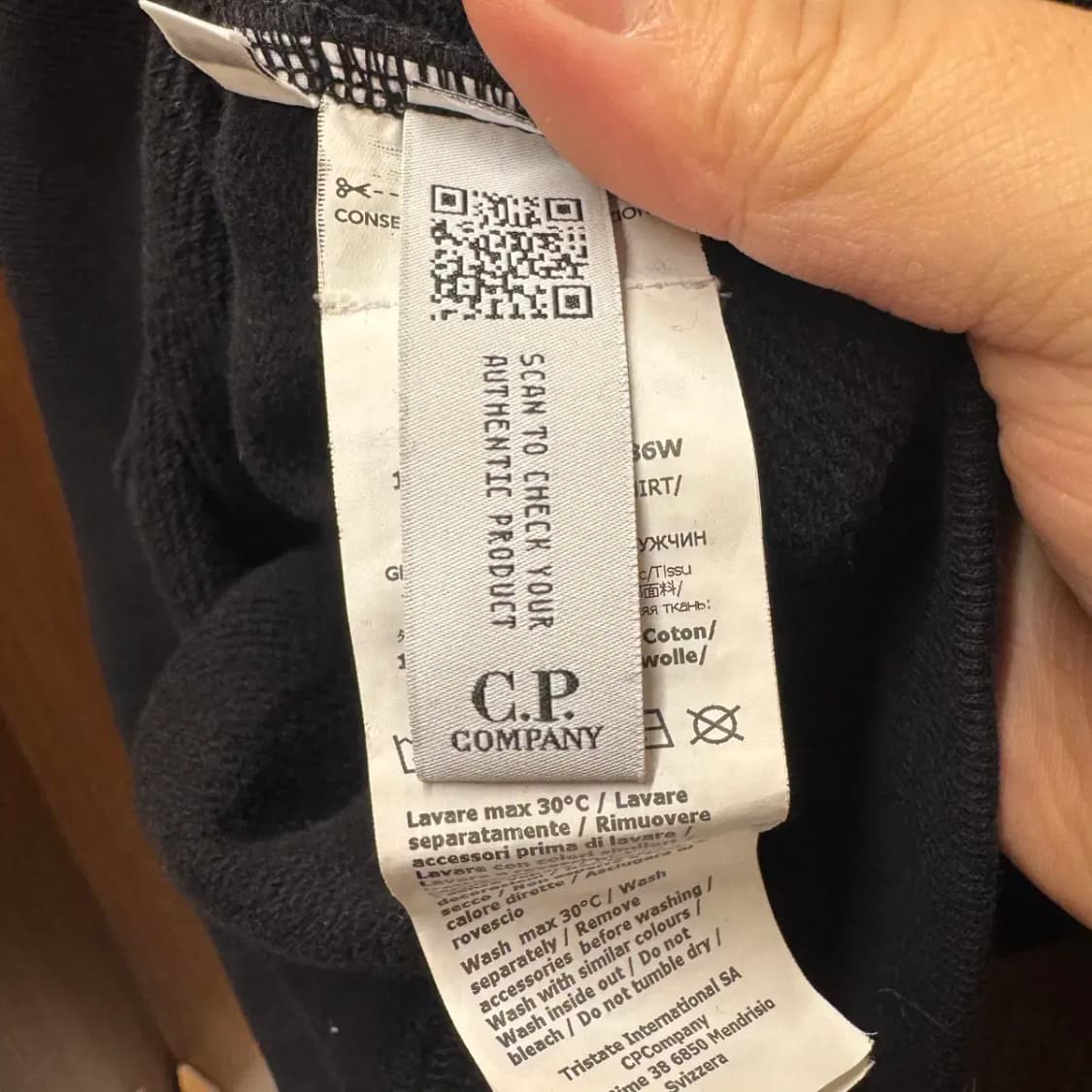 CP컴퍼니 렌즈 와펜 맨투맨 M 상품이미지6