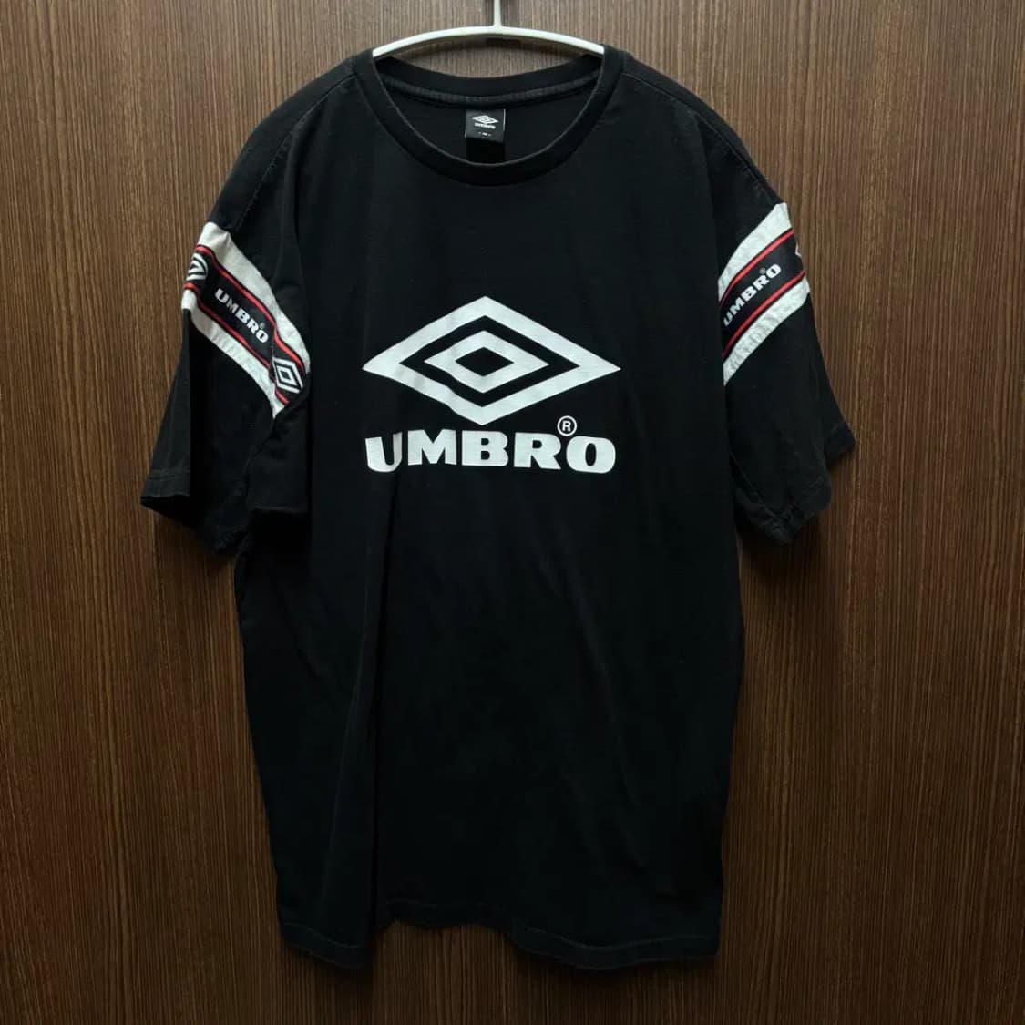 엄브로 라운드 반팔 100 상품이미지1