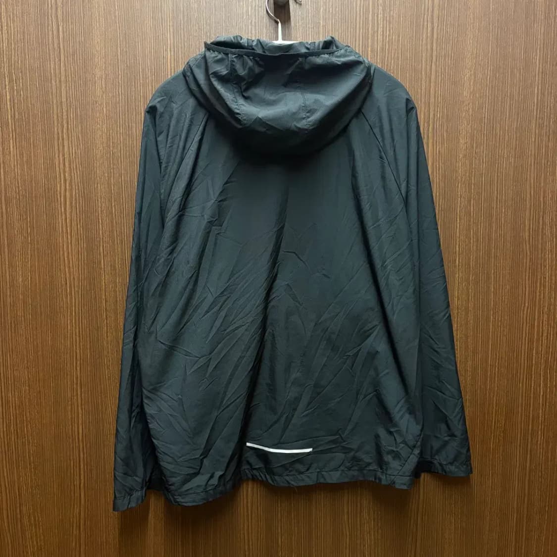 나이키 러닝 에센셜 바람막이 L 상품이미지4