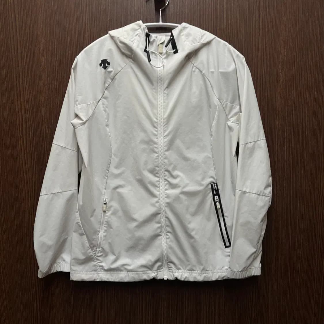 데상트 트레이닝 집업 S (여성) 상품이미지1