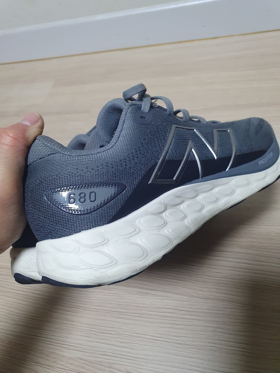 뉴발란스 680 v8 프레쉬폼 운동화 그레이 265 상품이미지7