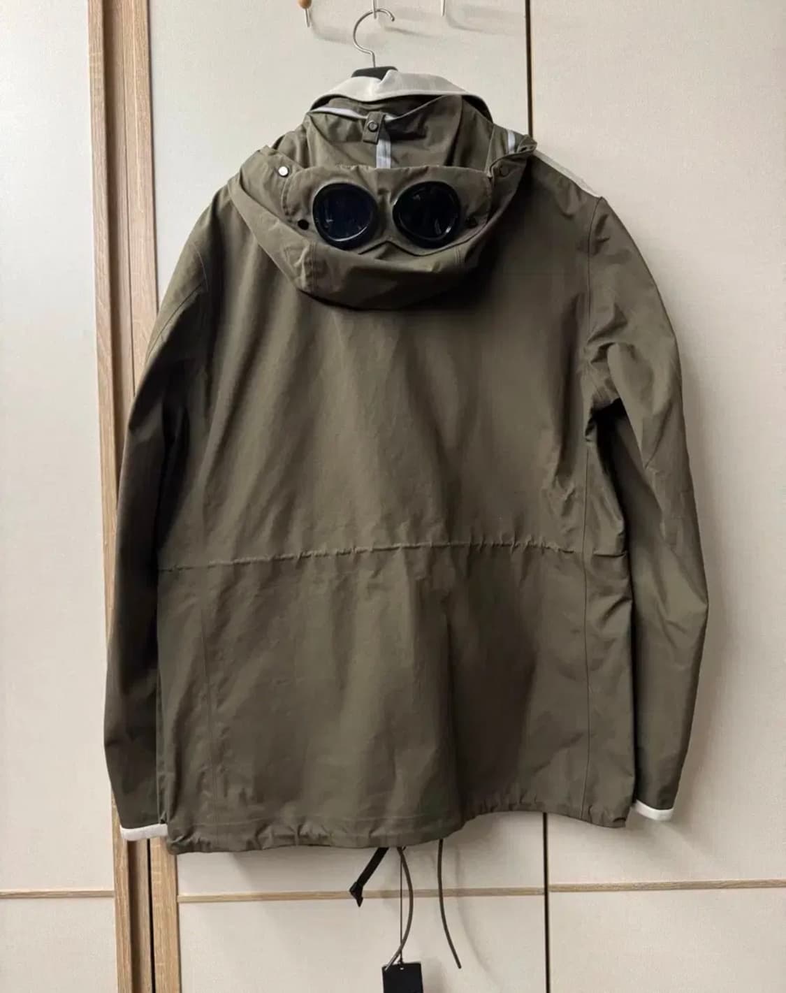 CP컴퍼니 벤타일 고글 라밀라 자켓 50사이즈 상품이미지2