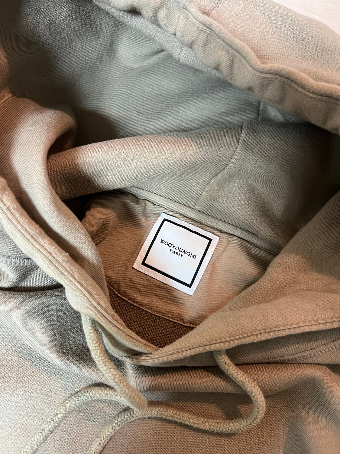 우영미 백로고 후드티 상품이미지3