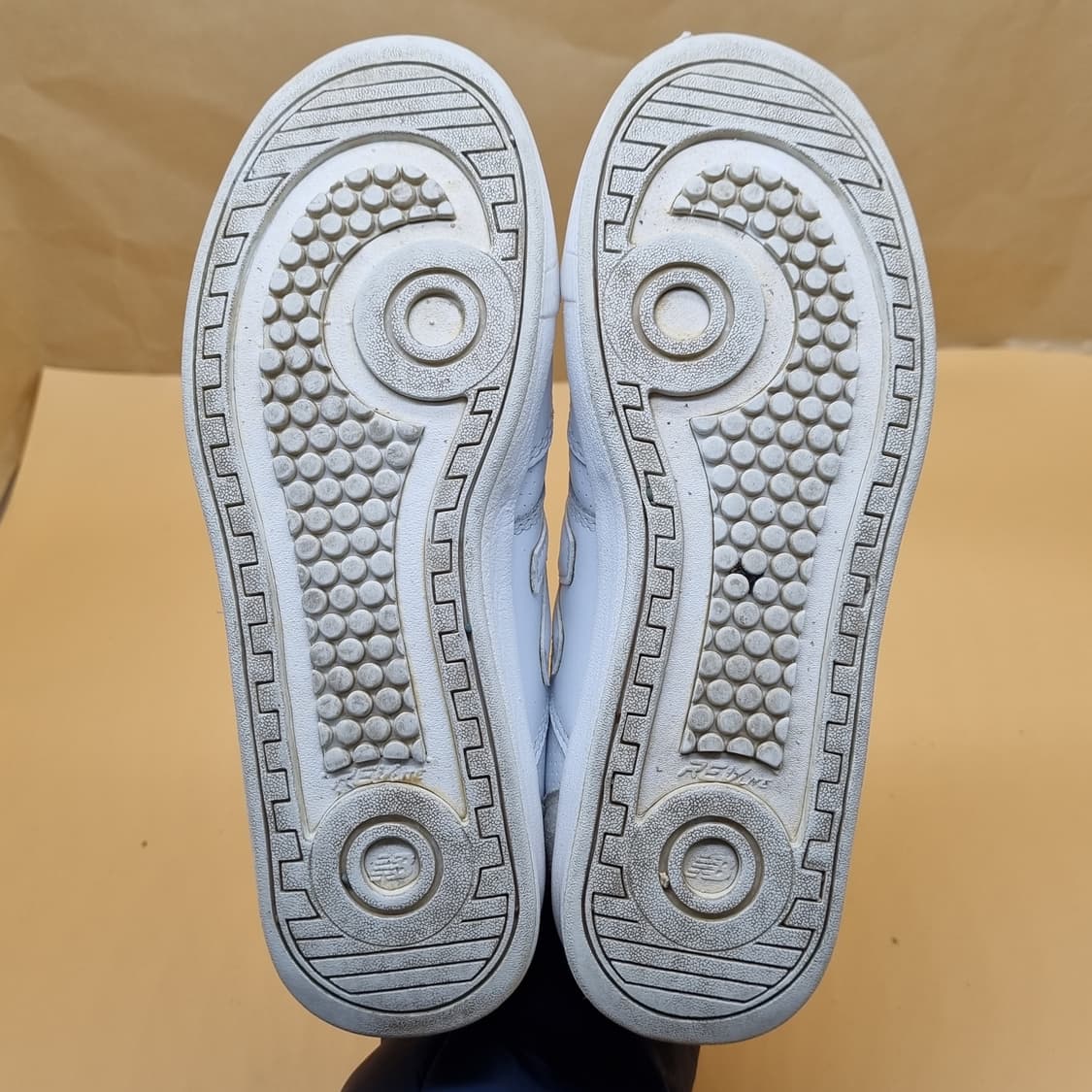 뉴발란스 300 여성운동화230  상품이미지3