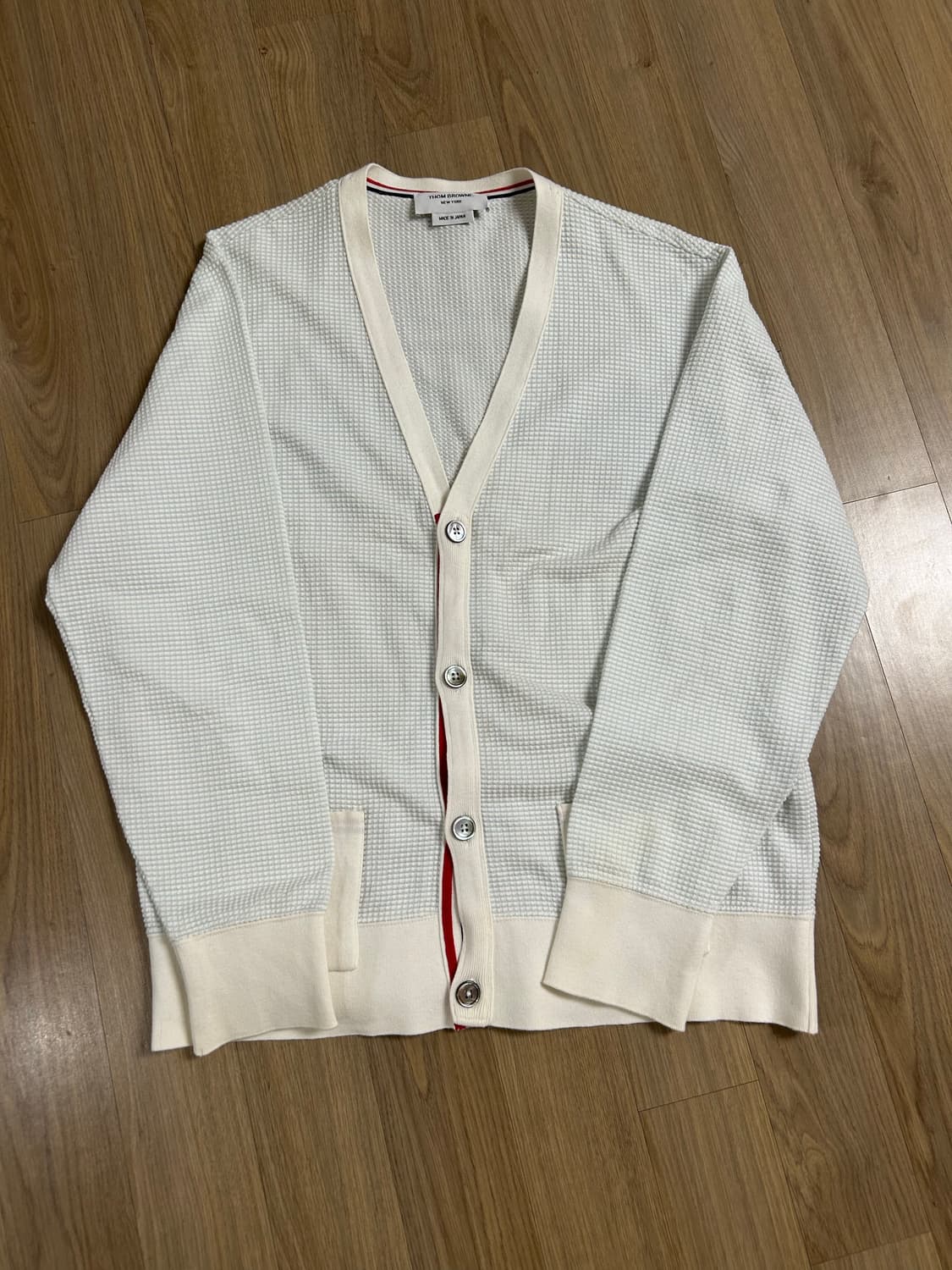 톰브라운 와플 니트 가디건 상품이미지1