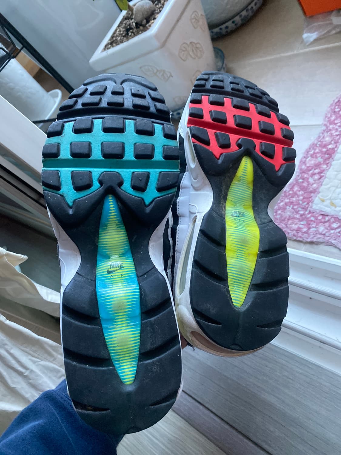 에어 맥스 95 그리디 2.0 상품이미지6