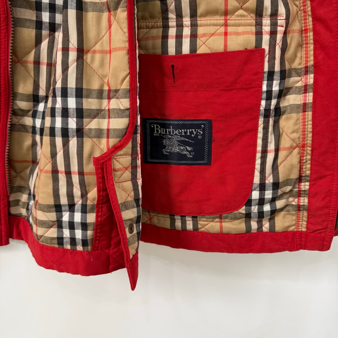 버버리 Burberry 코듀로이 카라 노바체크 안감 퀄팅 자켓 코트 레드 상품이미지4
