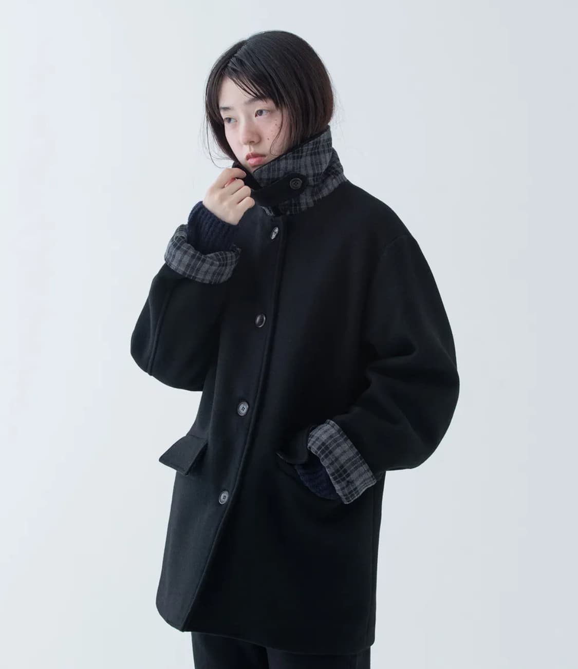 오헤시오 체크 하프 울 코트 블랙 상품이미지1