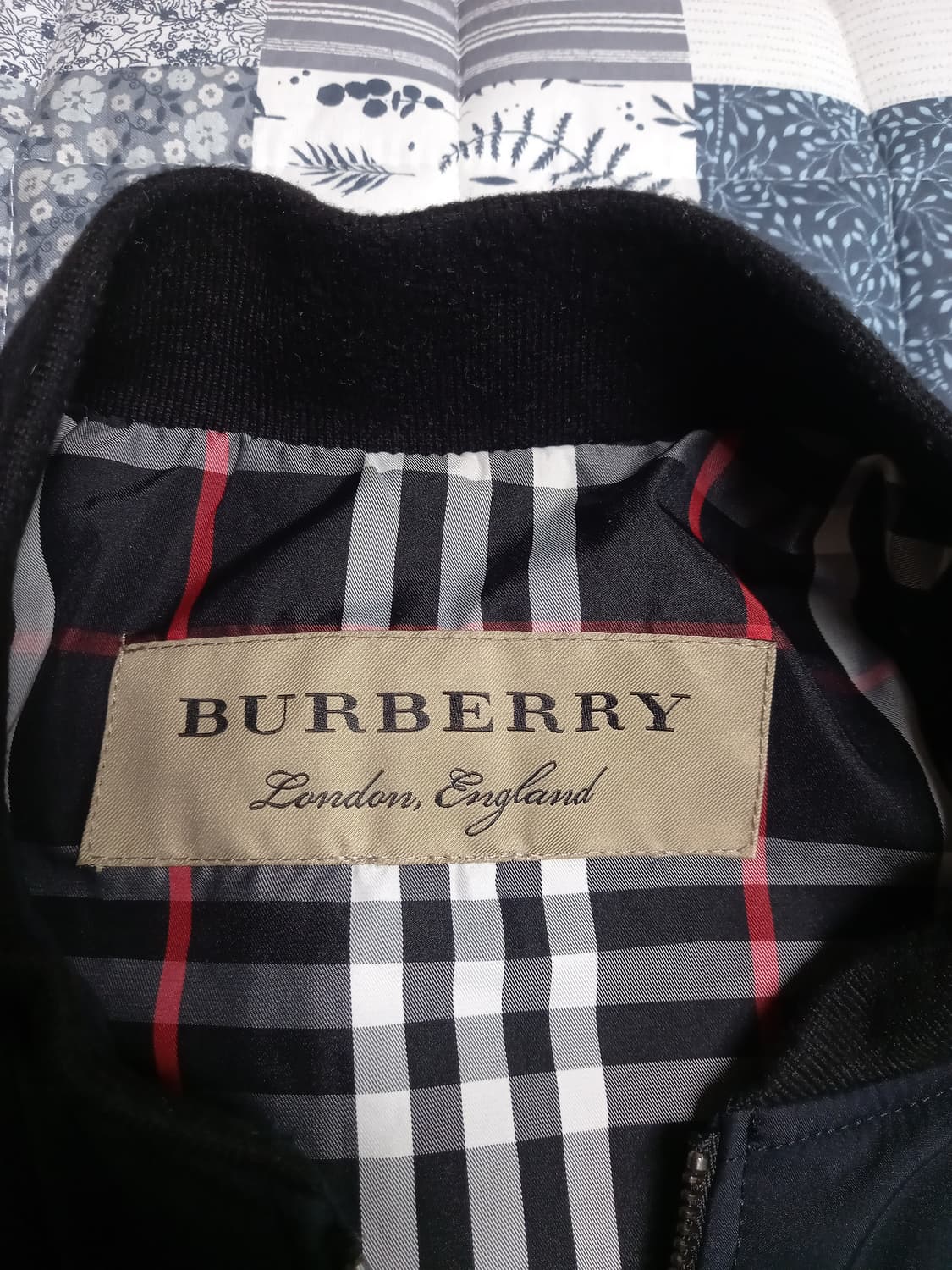 버버리 퀼팅 패딩 자켓  네이비 100 상품이미지2
