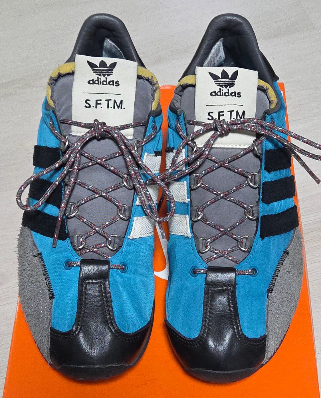 아디다스 송포더뮤트 컨트리 og 틸 코어 블랙 상품이미지3