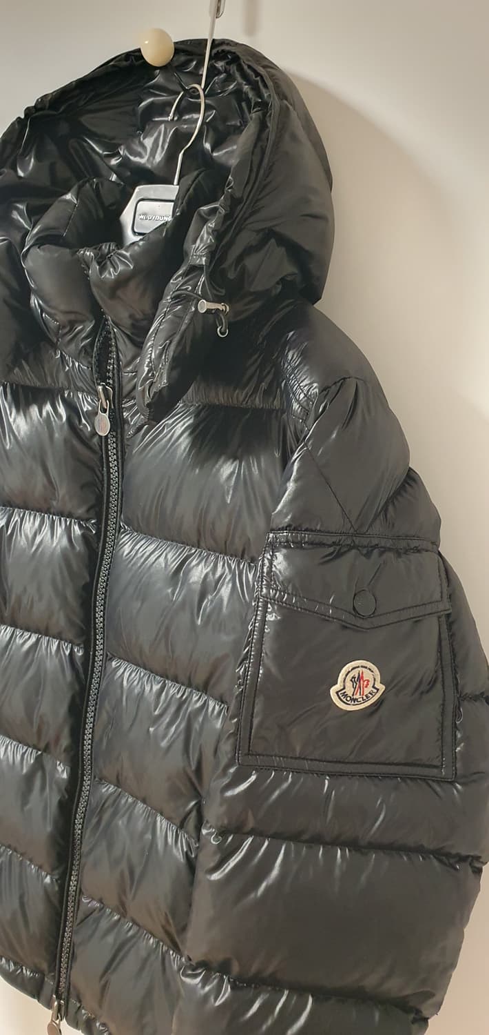 매장판)몽클레어 21FW 마야 유광 패딩(블랙,2) 상품이미지3