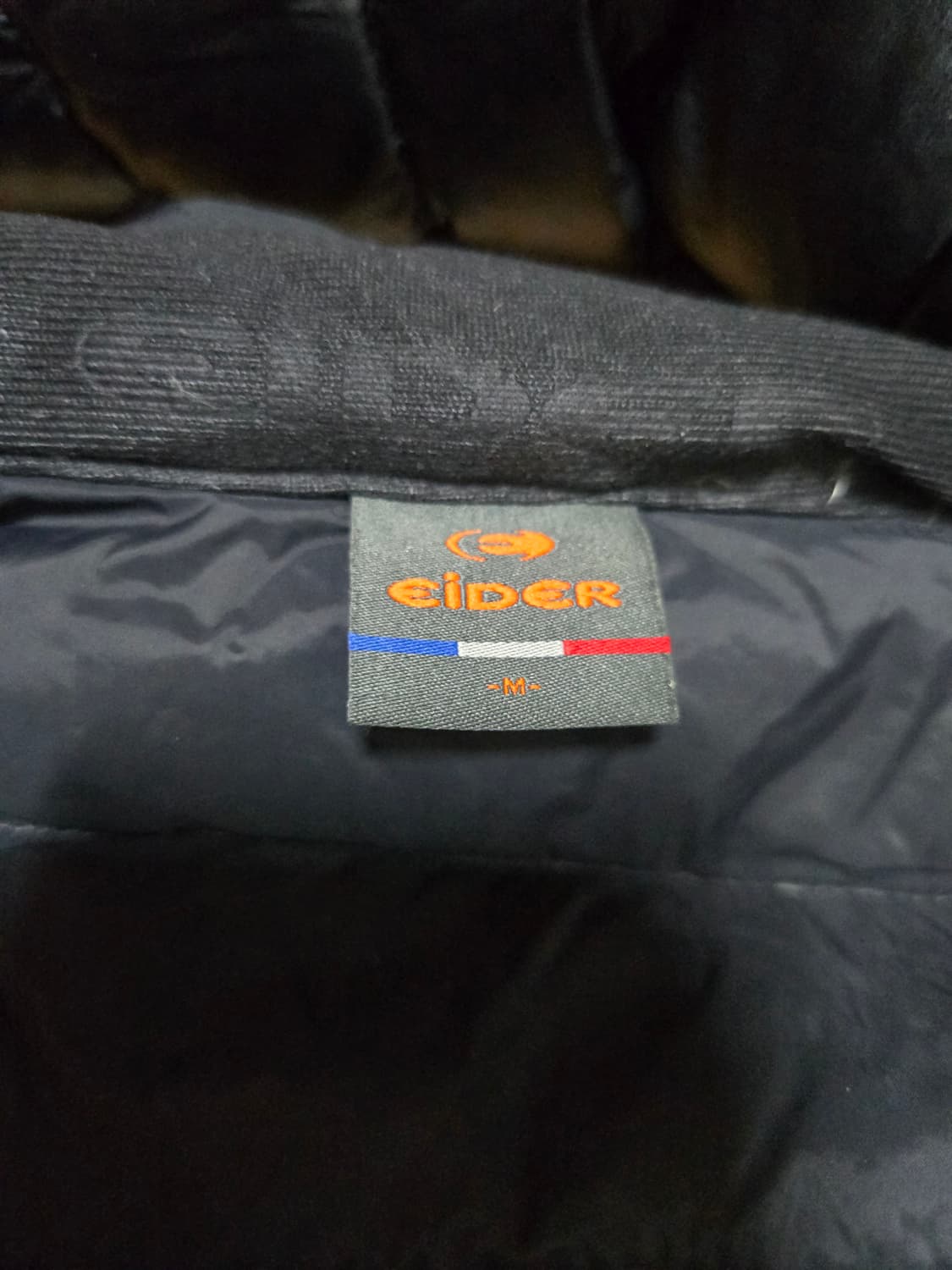 아이더 차콜 덕다운 경량패딩 상품이미지6