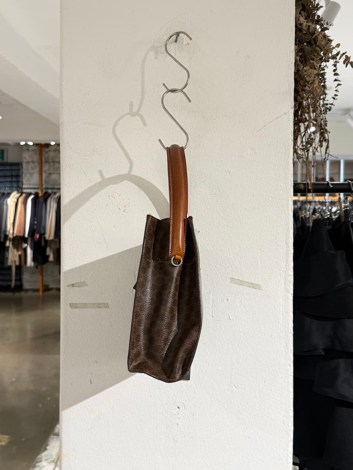 셀린느 브라운 마카담 탑핸들 토트백 상품이미지3