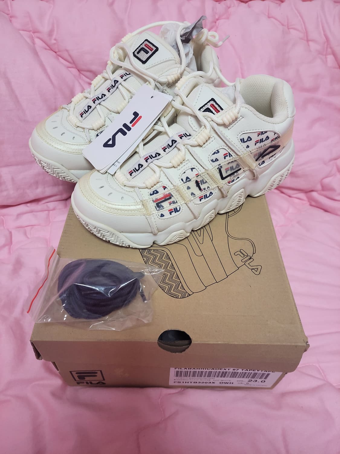 급처미사용새상품!휠라 김유정운동화 바리케이드XT97스니커즈 발렌시아가st 상품이미지2