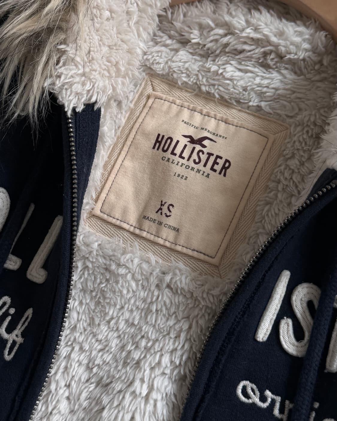 Hollister 홀리스터 우먼즈 퍼 후드집업 상품이미지4