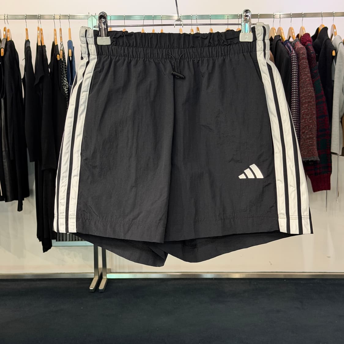 [S] 아디다스 우븐 쇼츠 반바지 상품이미지1