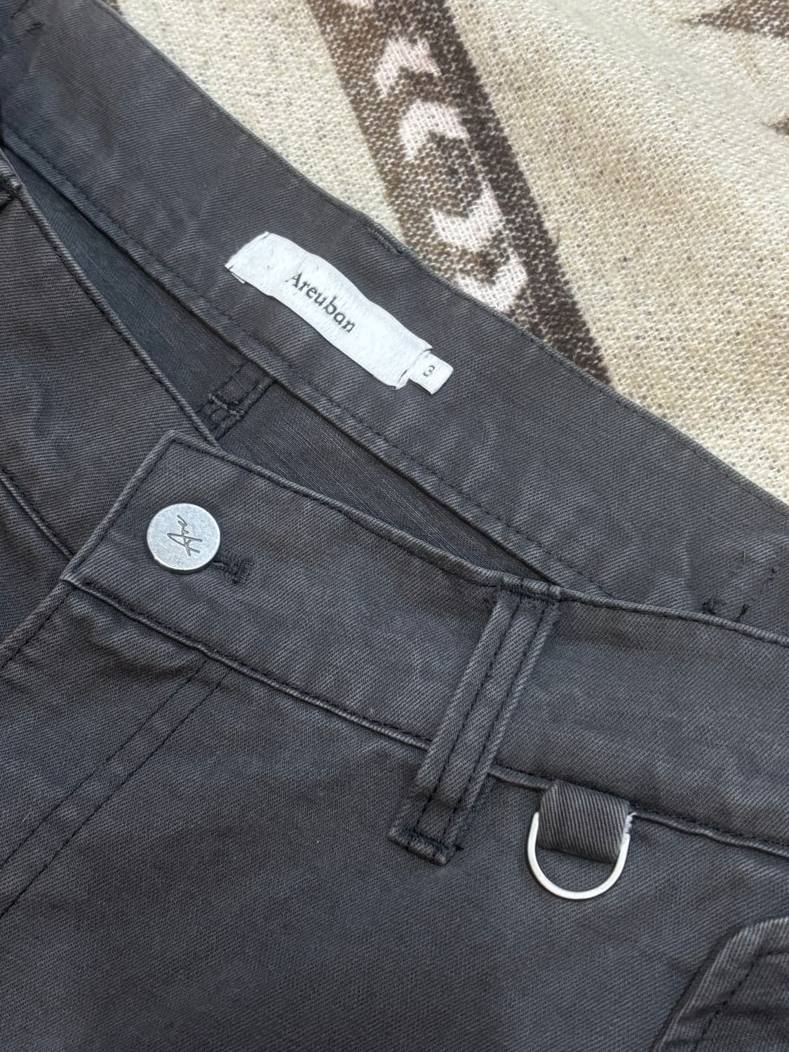 아르반 트리플 리프 커브드 팬츠_트리플 차콜 상품이미지5