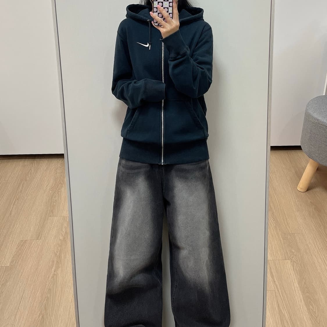 나이키 스우시 자수로고 블랙 후드집업 상품이미지1