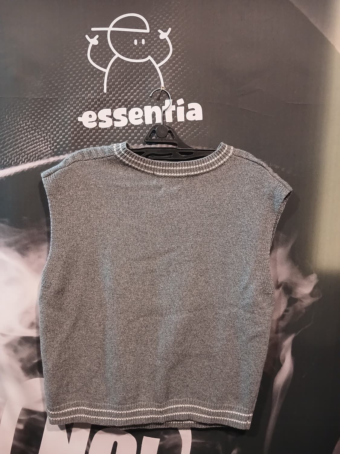 브이넥 니트 베스트 그레이 상품이미지3