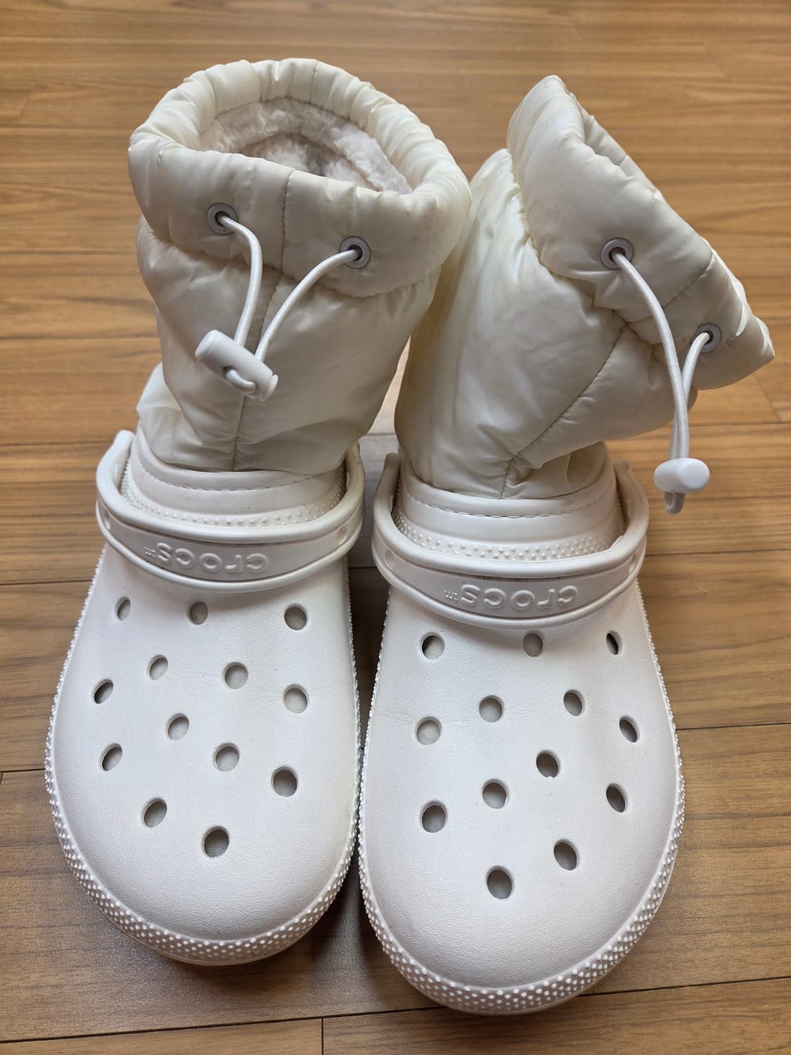 크록스 네오퍼프 부츠입니다
- 색상은 흰색입니다
- 사이즈는 M11입니다 상품이미지2