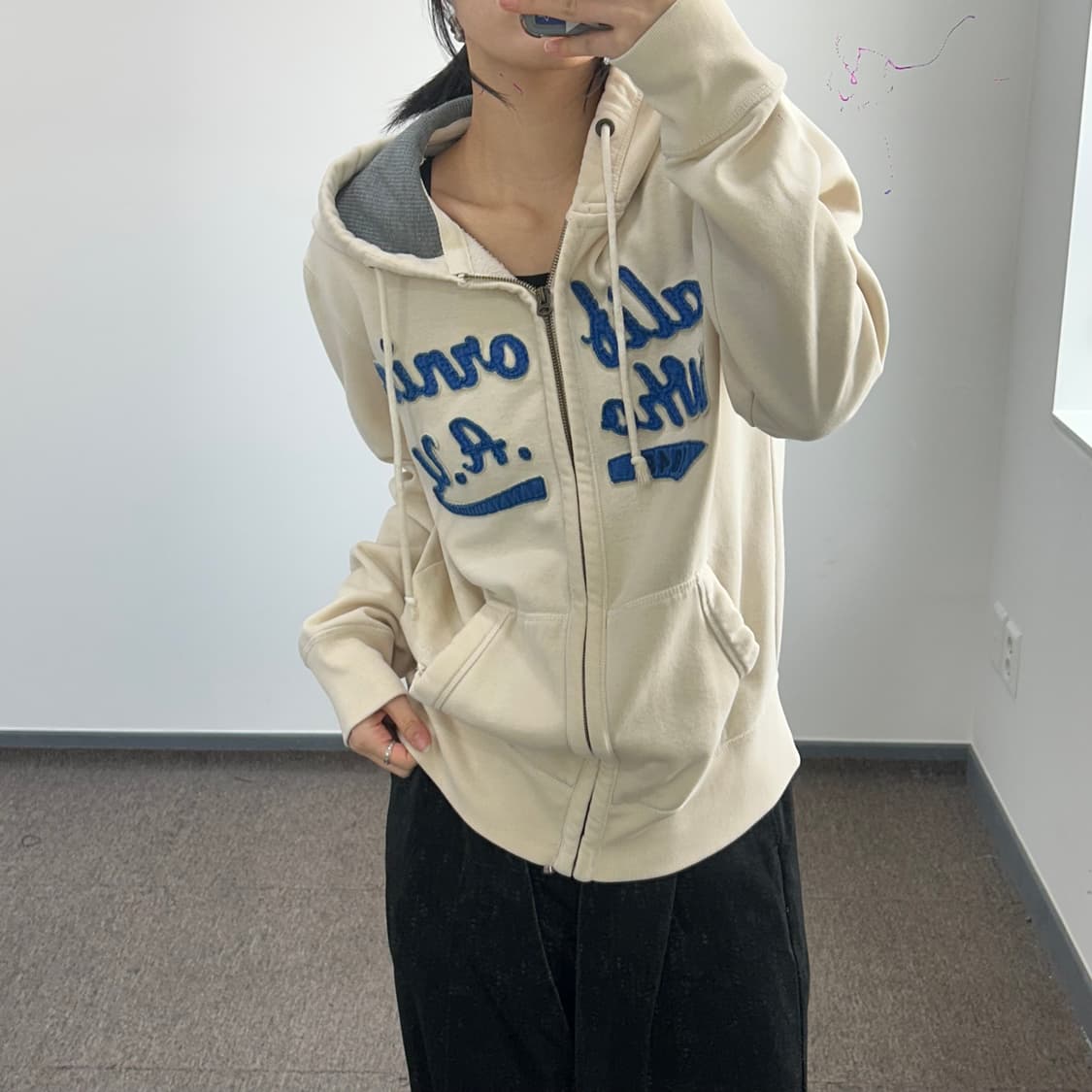 Who A U 후아유 캘리포니아 레터링 로고 아이보리 후드집업 상품이미지2