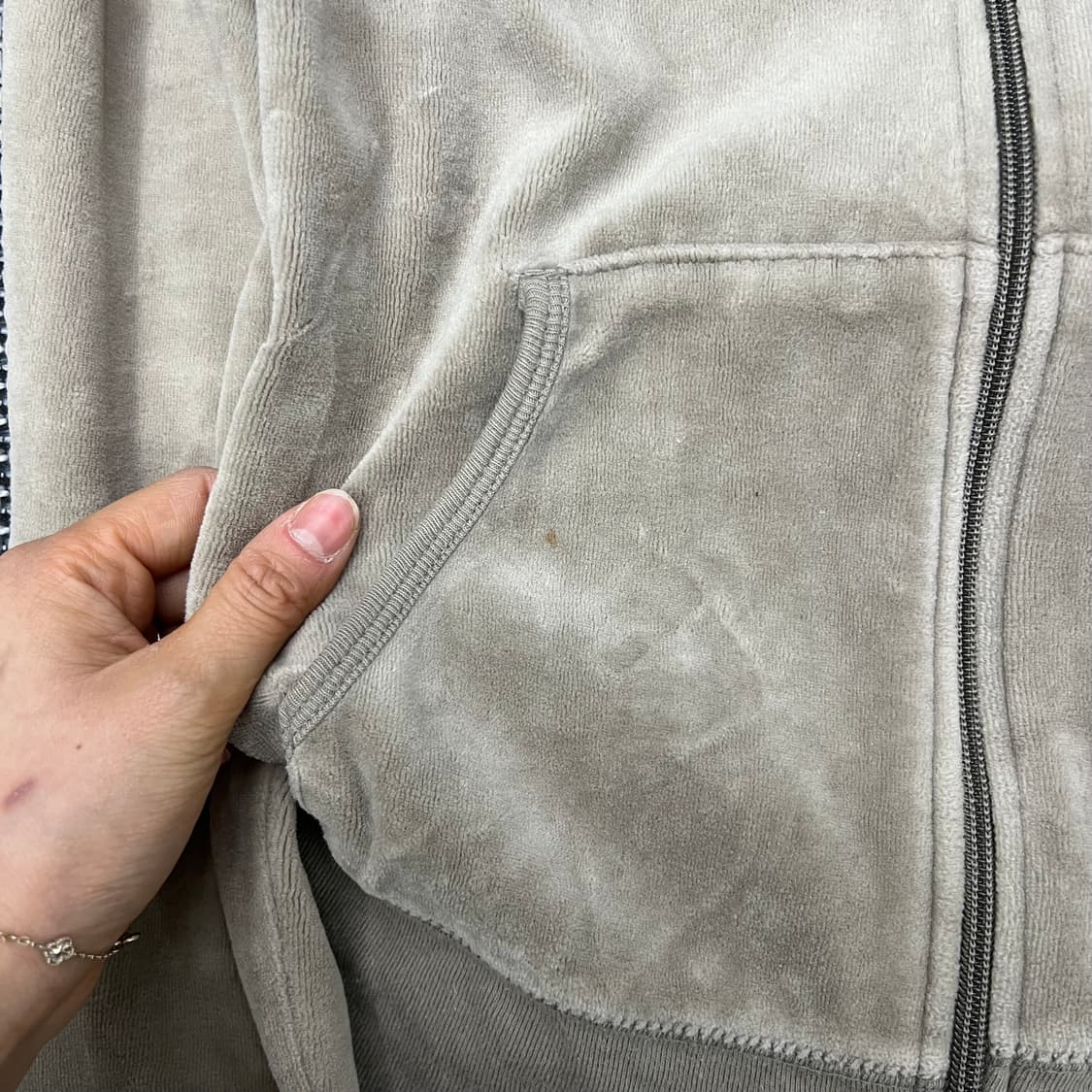 착샷O 빈티지 말차핑크 벨벳 후드집업 상품이미지3