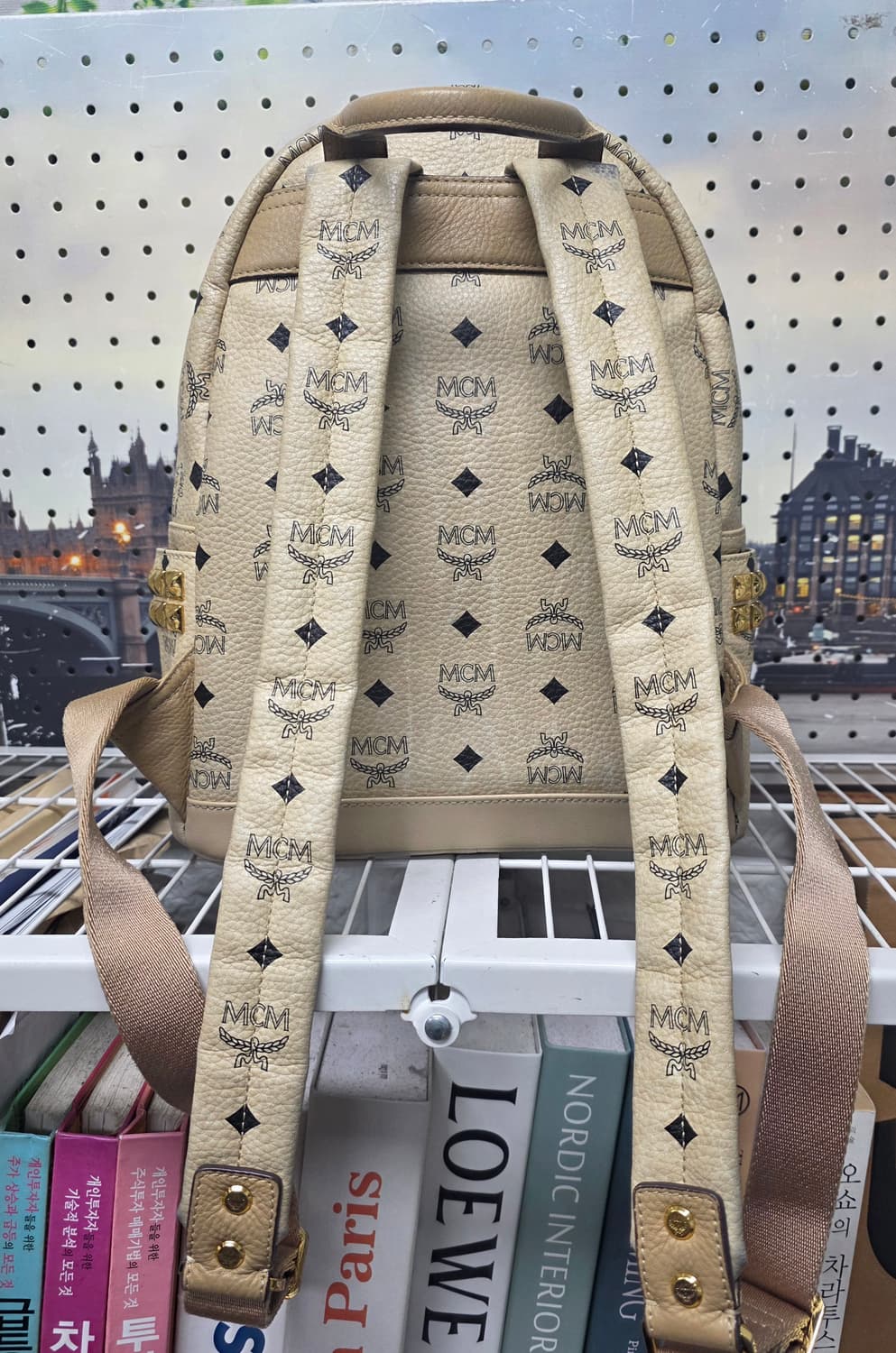 정품/ MCM 스타크 백팩 사이드 스터드 비세토스백팩 GE04 상품이미지3