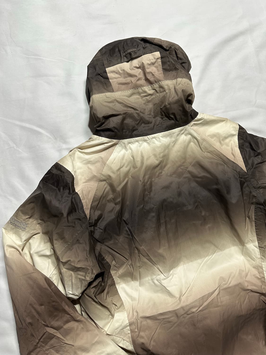 컬럼비아 그라데이션 멀티컬러 바람막이 상품이미지10