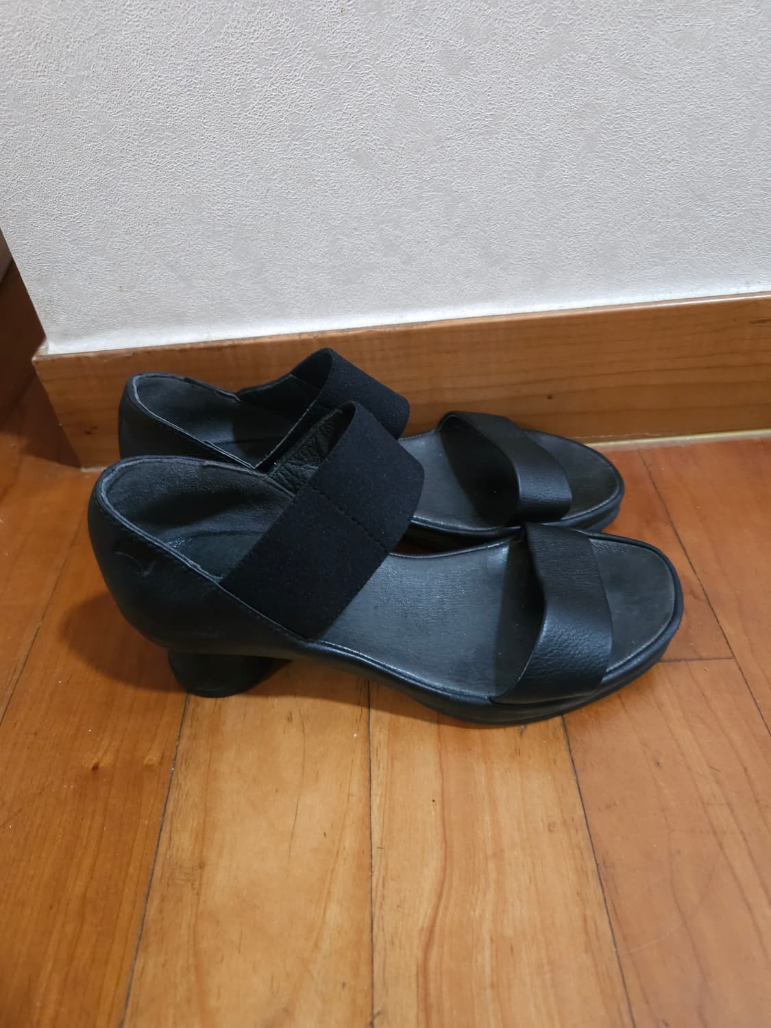 캠퍼 샌들 225 상품이미지2