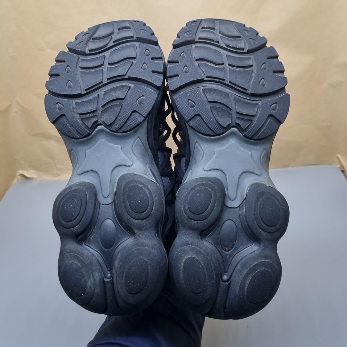 프로스펙스x바이브레이트 여성운동화240  상품이미지3