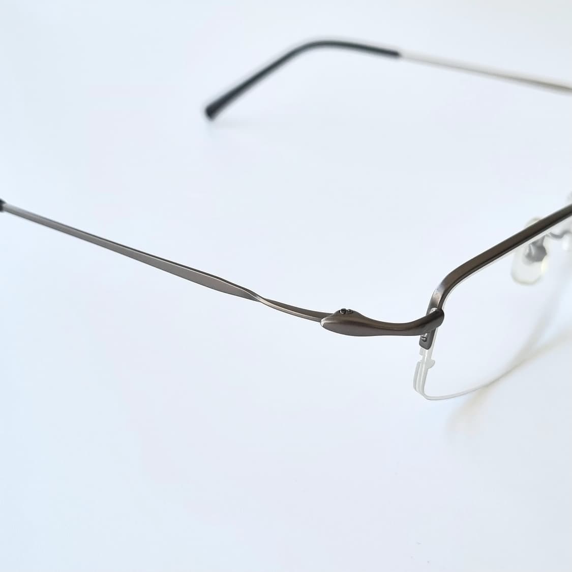 데드스탁 지적인 무드의 하프 프레임 안경테 631 상품이미지7