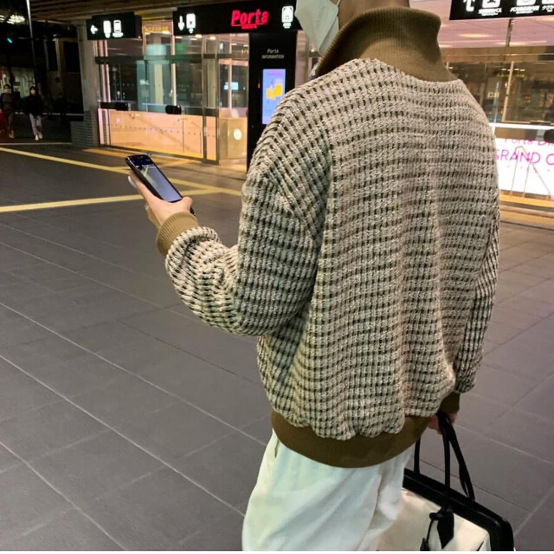 free] 휴즈네스트 니트집업 브라운 상품이미지1